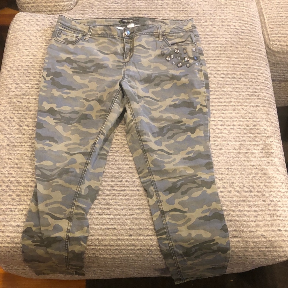 Army fatigue pants